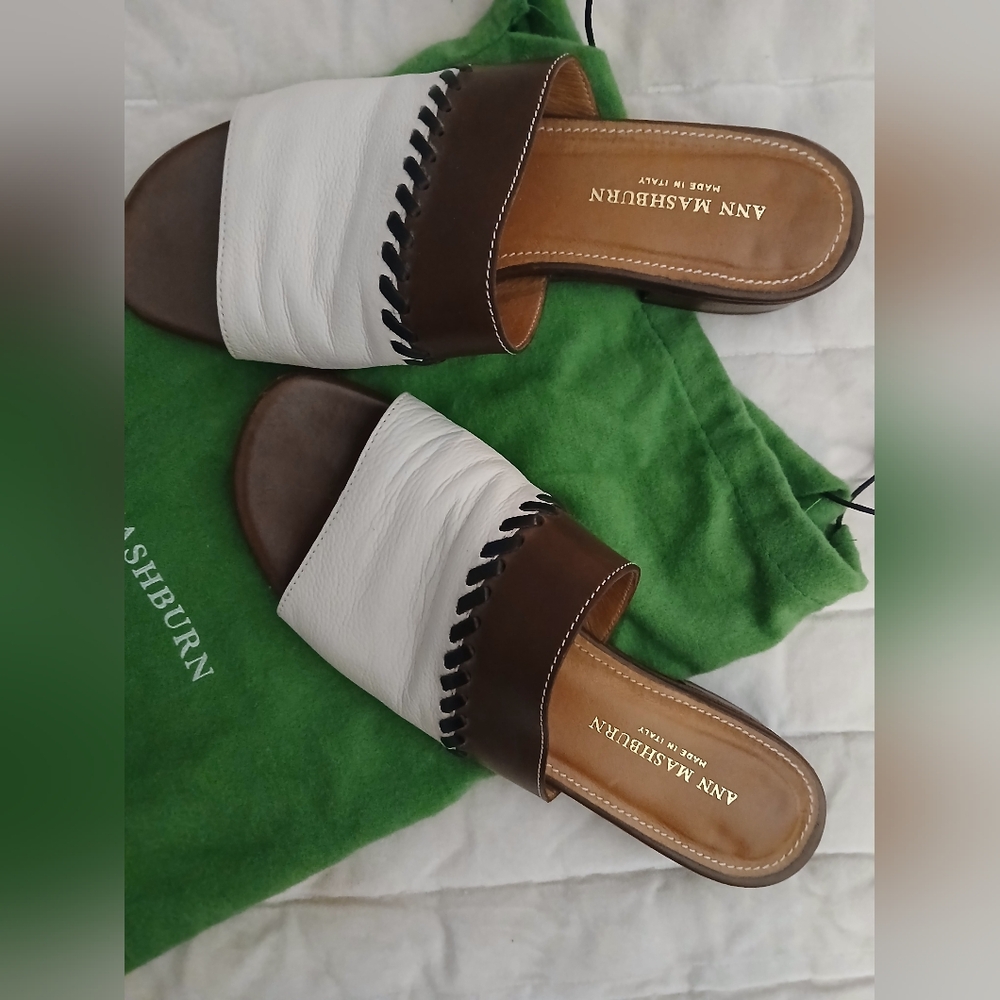 Ann Mashburn White & Brown Spring Italian Lotus Vacation Slides Sandals--37/6.5 - Picture 3 of 12